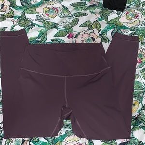 Lululemon leggings!
